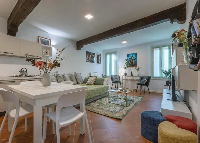 Guesthost - Charming Int - 4 Appartement *