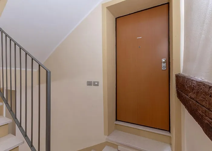 Appartement Guesthost - Charming Int - 4 *